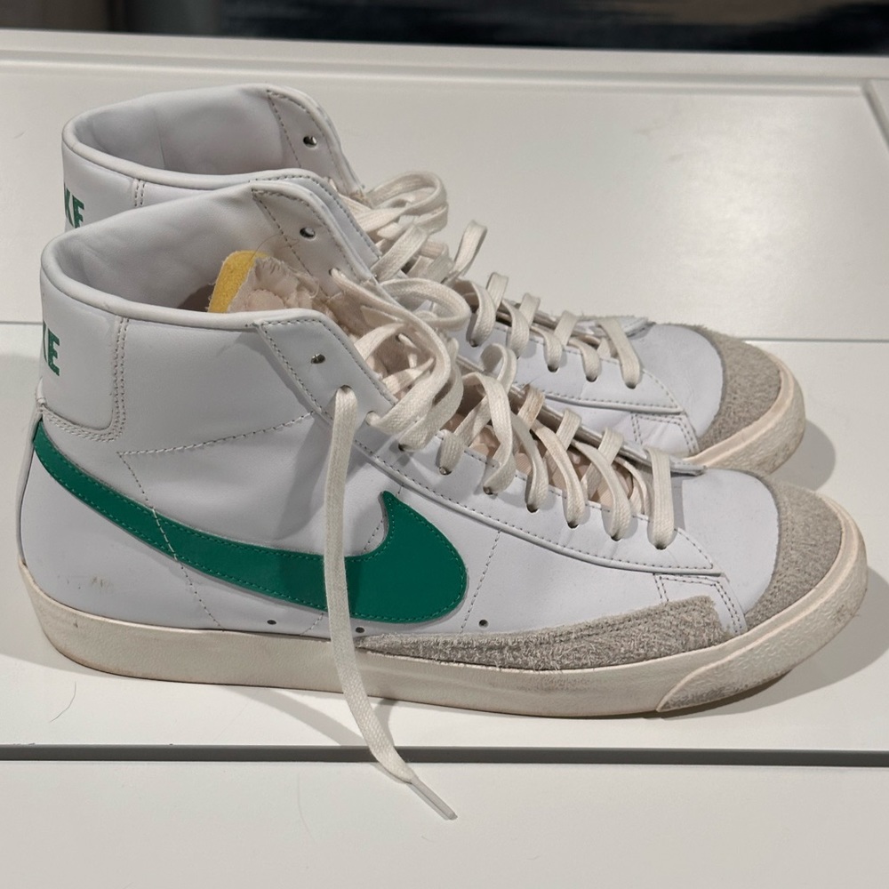 Nike Blazer High in green. Mens 10.5.